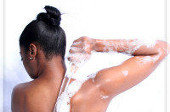 Mulher Tomando Banho